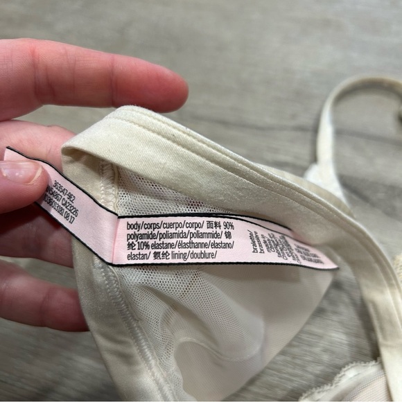 Victoria's Secret Cream White Lace Plunge Front Clasp Halter Bra Women’s Small - Picture 6 of 6